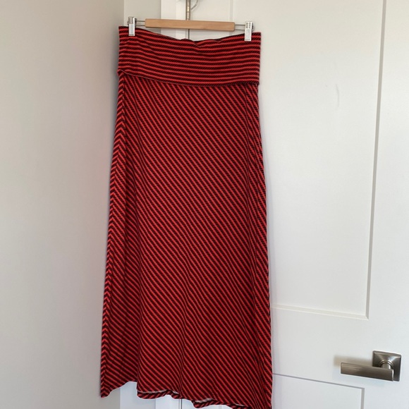 Anne Klein size L skirt - Picture 1 of 4